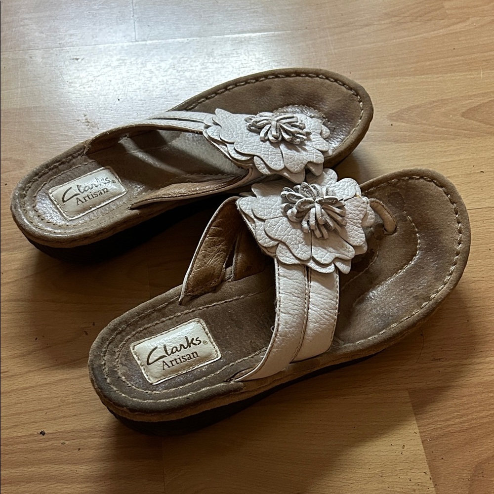 Clarks Artisan Floral Cream Sandals